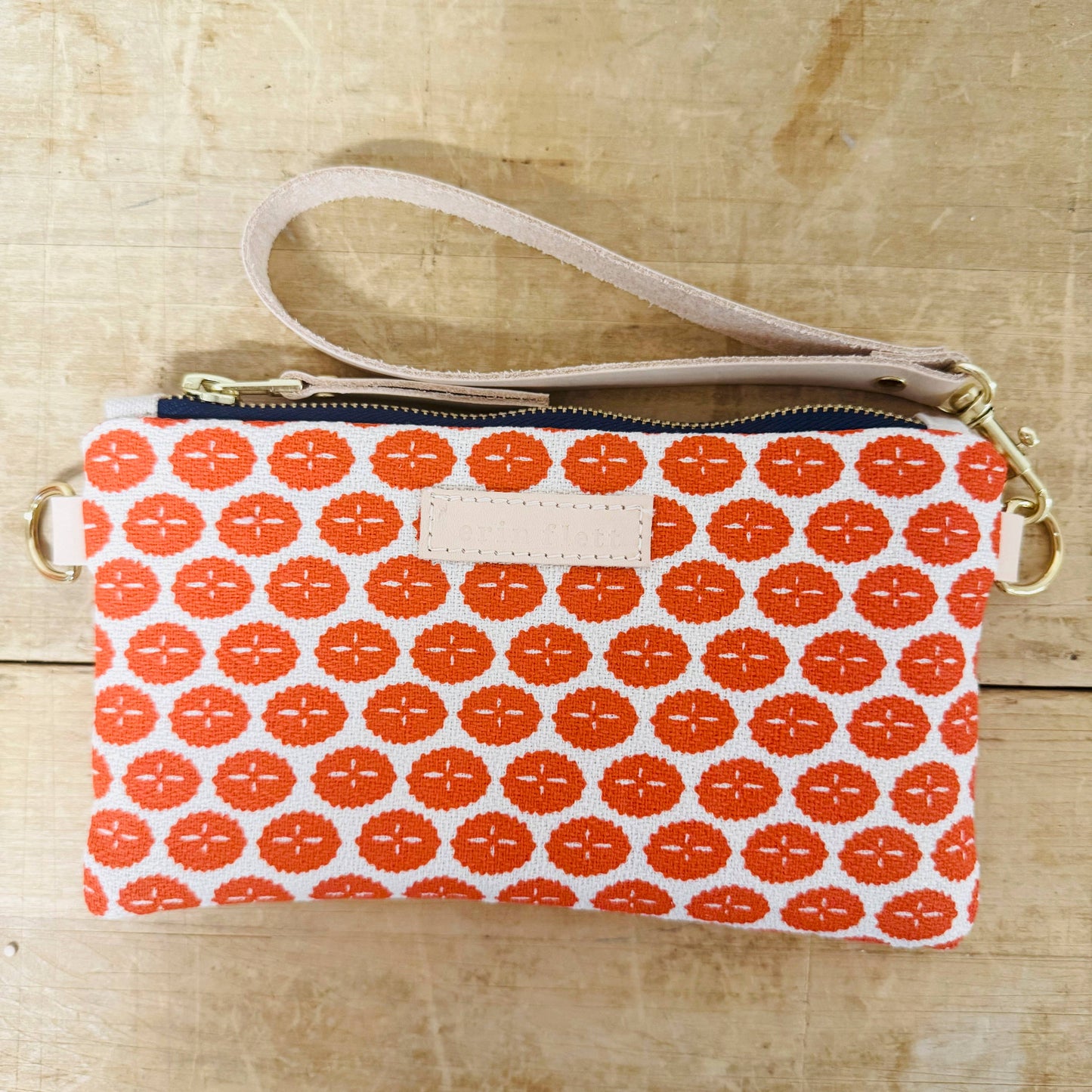 Ellie Wristlet – The Dandi Design