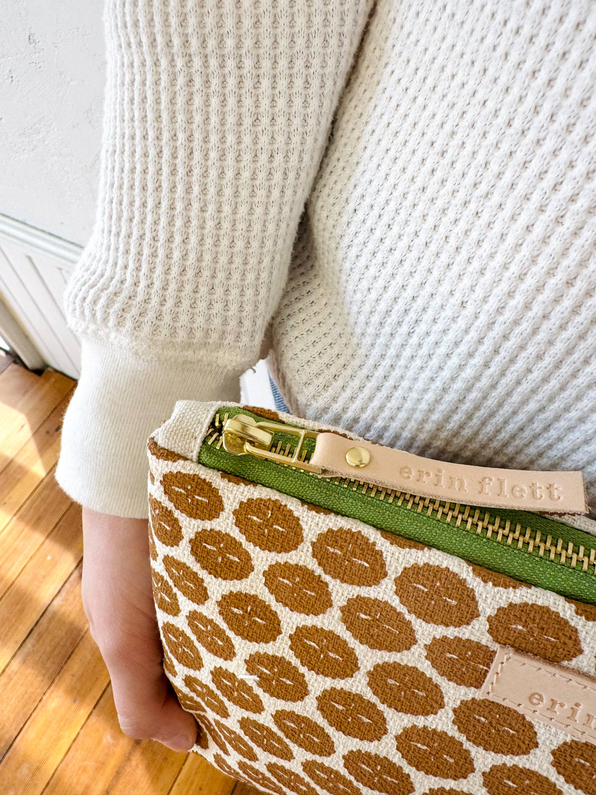 Laura Pouch - The Dandi Design